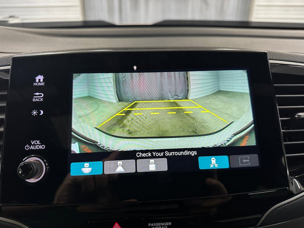 Used 2025 Honda Passport EX-L image 14