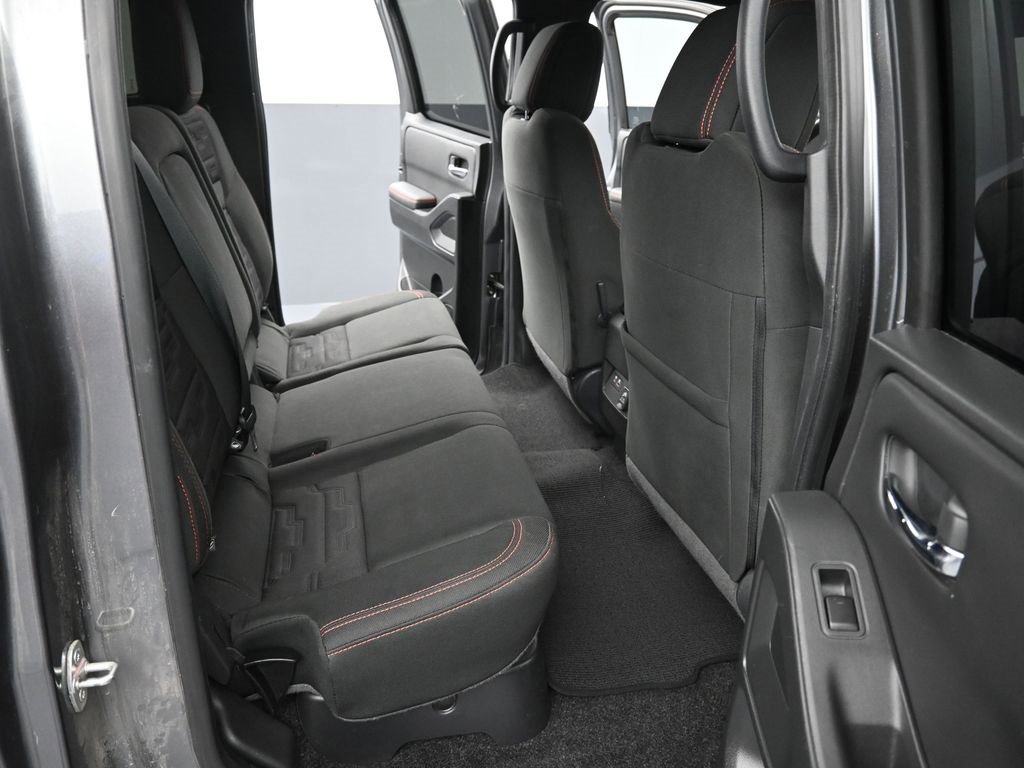Used 2023 Nissan Frontier PRO-4X w/ Pro Convenience Package image 16