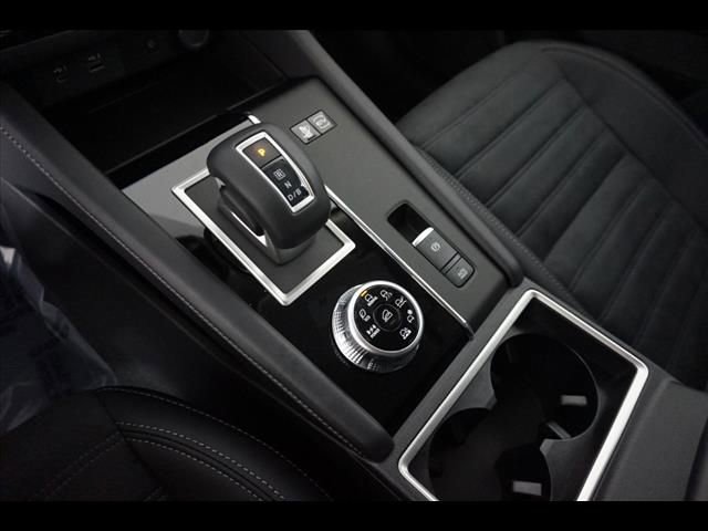New 2025 Mitsubishi Outlander SE AWD/4WD image 18
