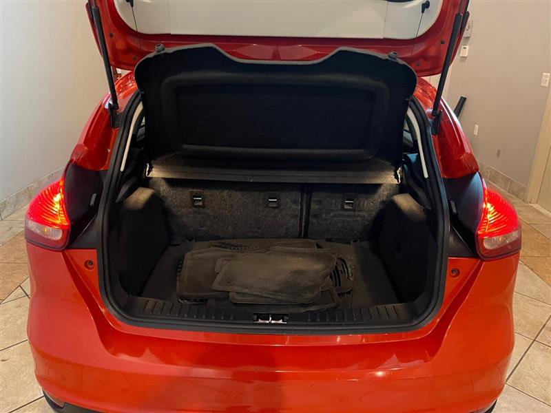 Used 2015 Ford Focus SE image 70
