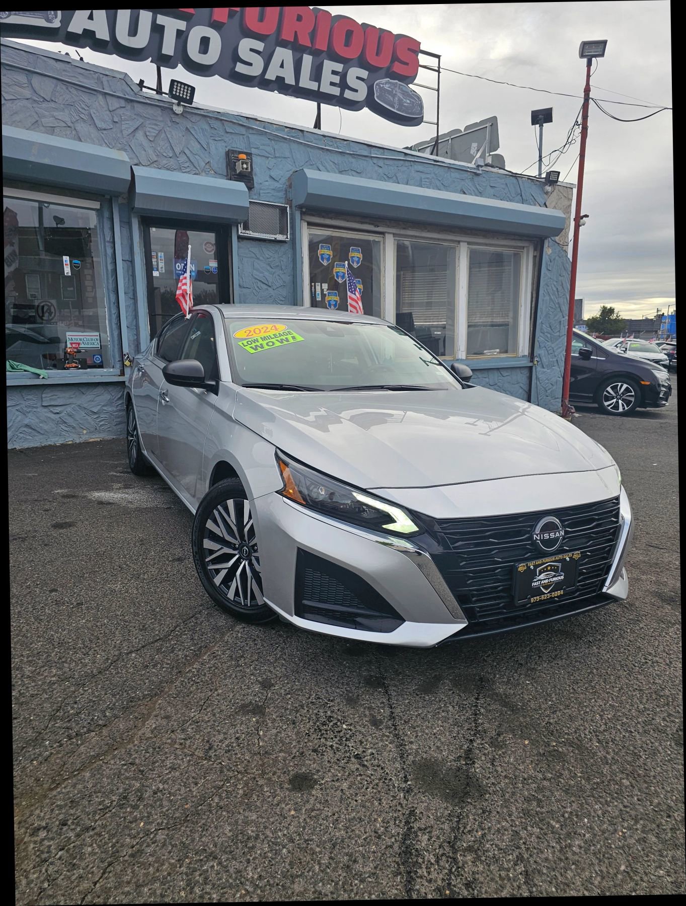 Used 2024 Nissan Altima 2.5 SV image 5