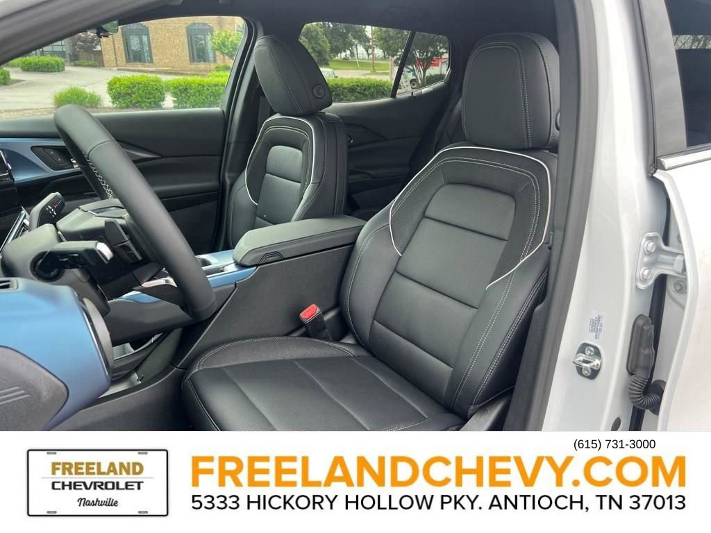 New 2025 Chevrolet Equinox EV LT w/ Convenience Package II image 17