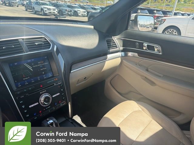 Used 2018 Ford Explorer Limited w/ Equipment Group 301A AWD/4WD image 9