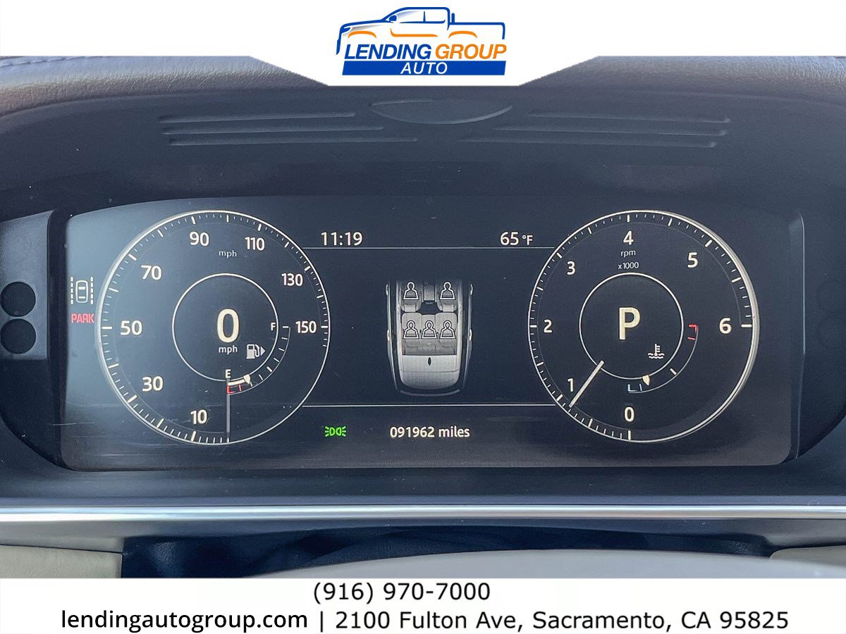 Used 2017 Land Rover Range Rover HSE image 22