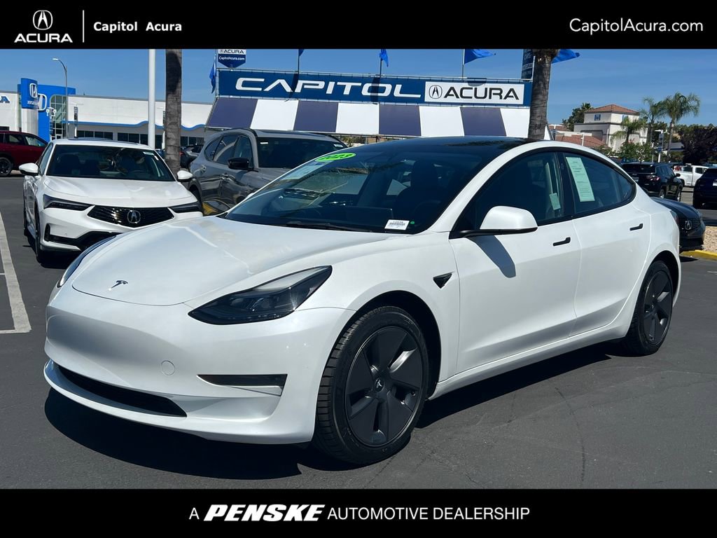 Used 2023 Tesla Model 3 Standard Range RWD image 1