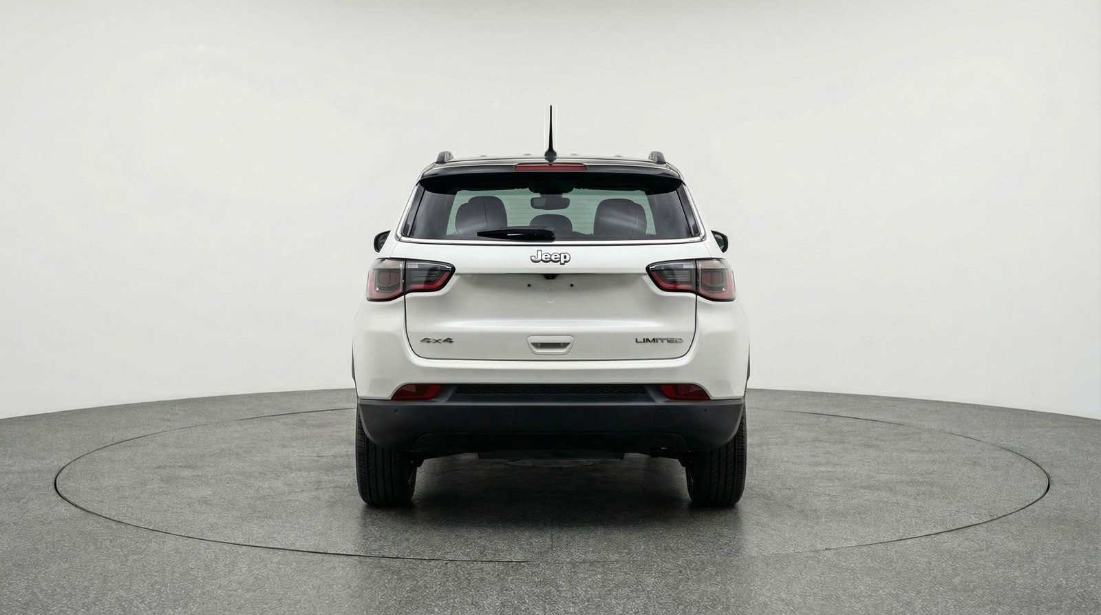 Used 2025 Jeep Compass Limited image 7