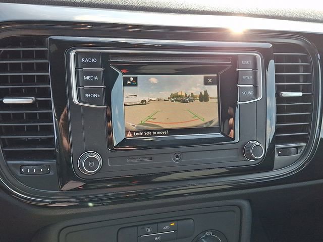 Used 2019 Volkswagen Beetle 2.0T S image 18