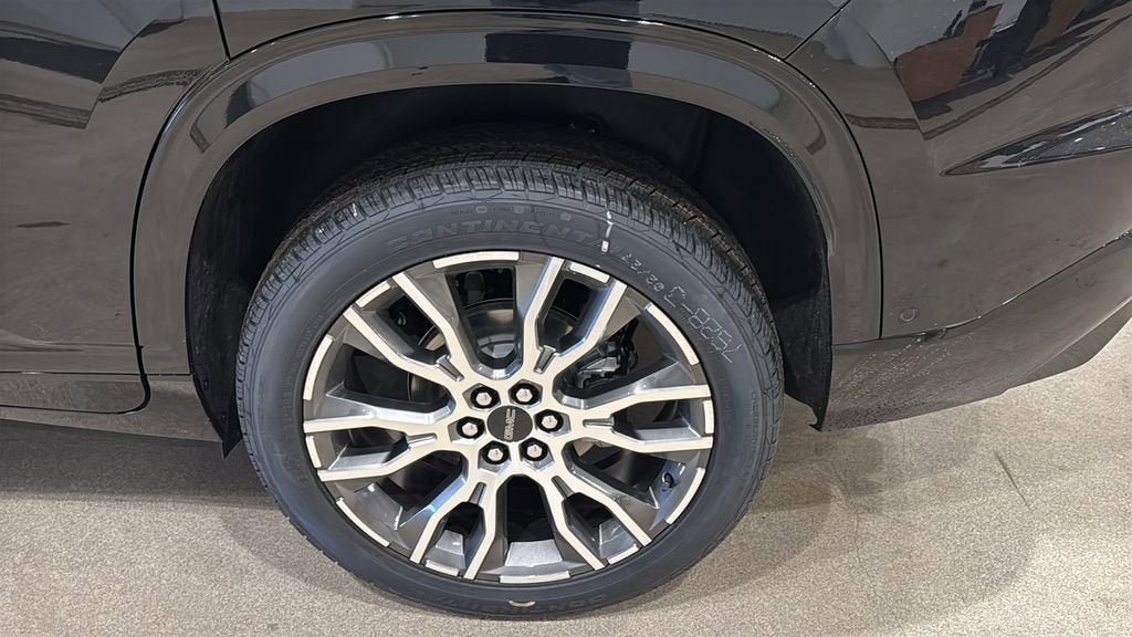 New 2026 GMC Acadia Denali Ultimate w/ LPO, Floor Liner Package AWD/4WD image 10