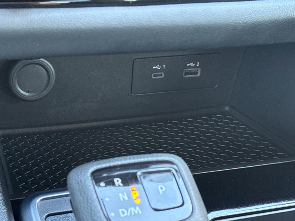 Used 2023 Nissan Pathfinder SV image 27