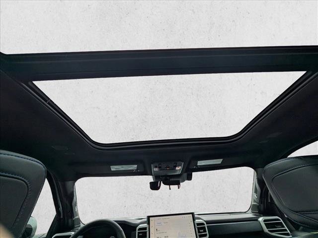 Used 2025 Toyota Sequoia Platinum w/ TRD Off-Road Package image 21