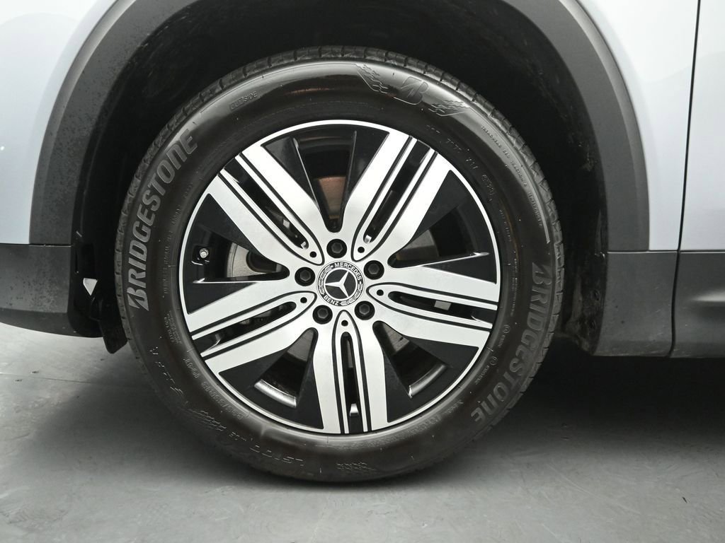 Used 2024 Mercedes-Benz EQB 300 4MATIC w/ Winter Package image 32