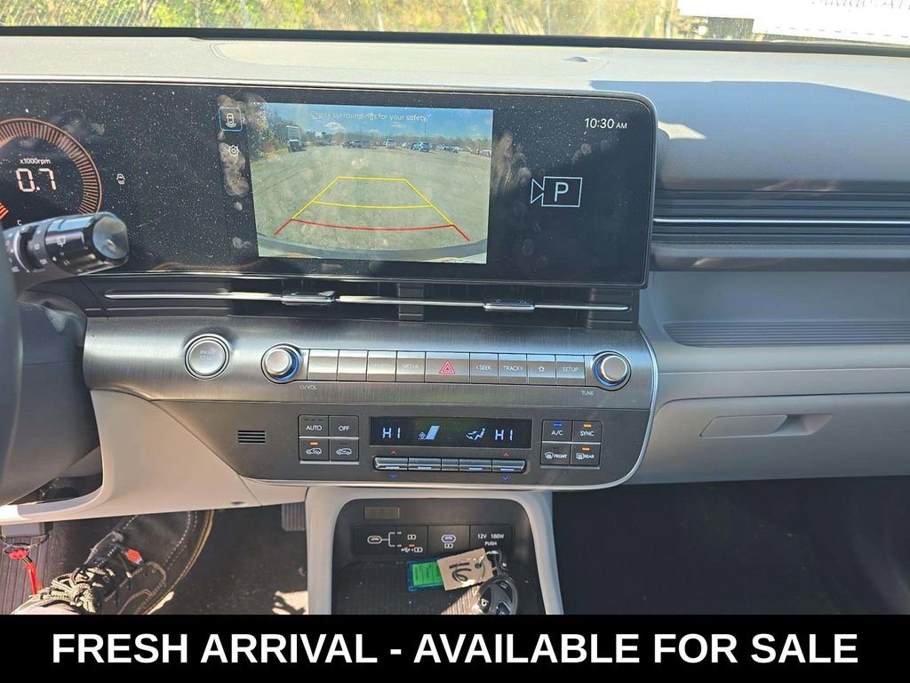 Used 2025 Hyundai Kona SEL image 8