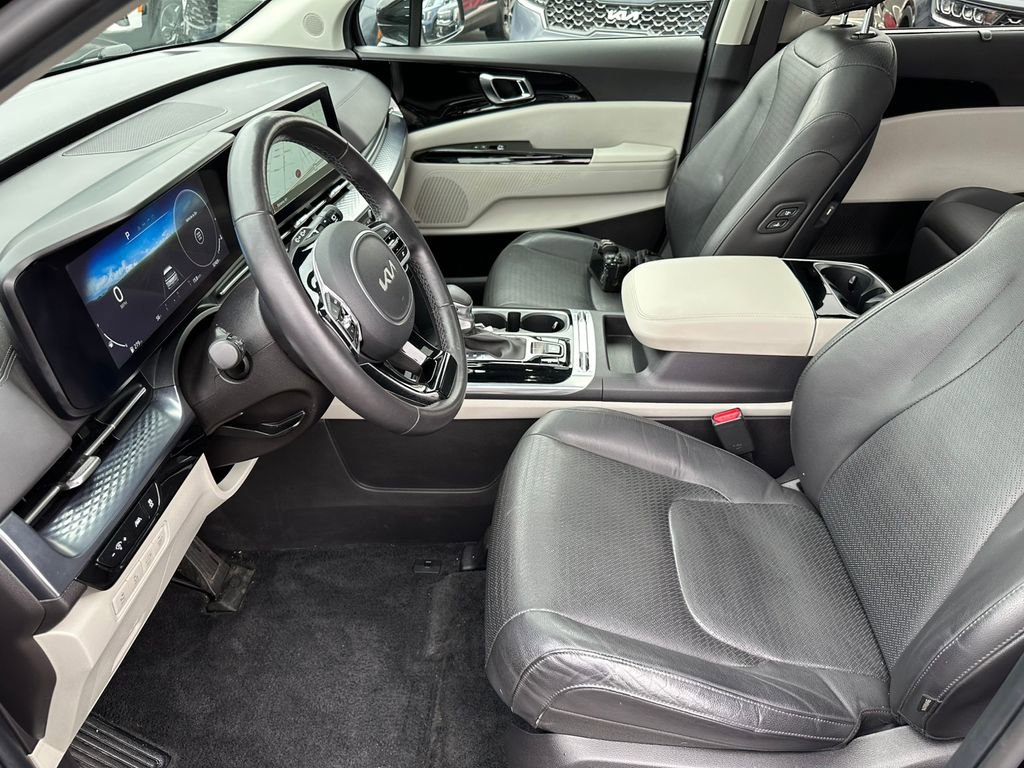 Used 2024 Kia Carnival SX Prestige FWD image 16