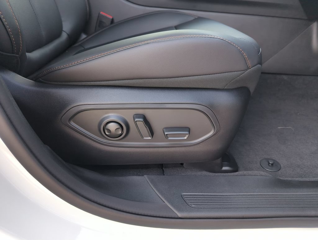 New 2026 Jeep Cherokee Limited AWD/4WD image 36