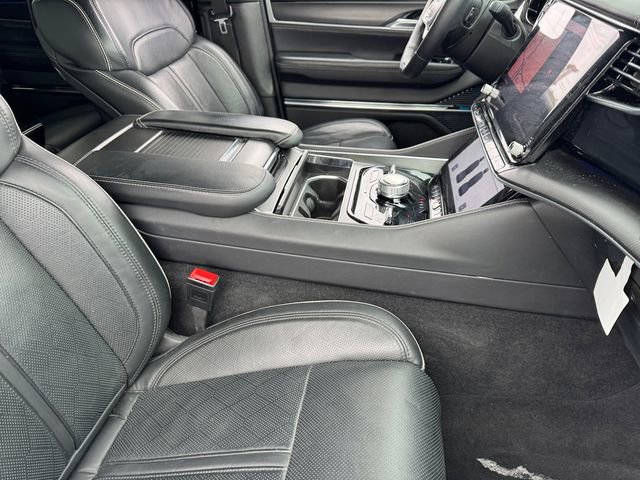 Certified 2025 Jeep Grand Wagoneer Series II Obsidian w/ Quick Order Packagew 28T image 14