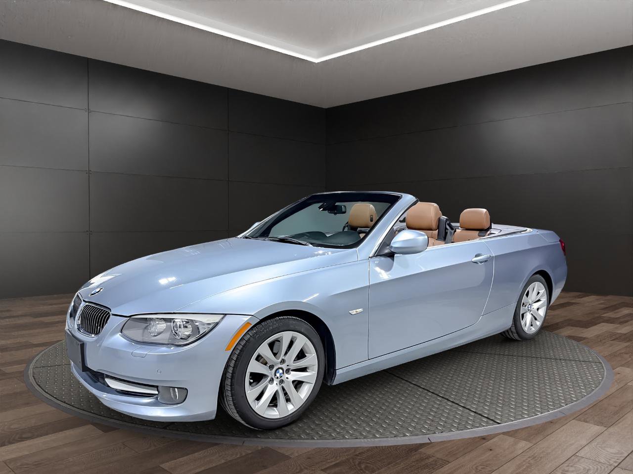 Used 2013 BMW 328i Convertible image 4