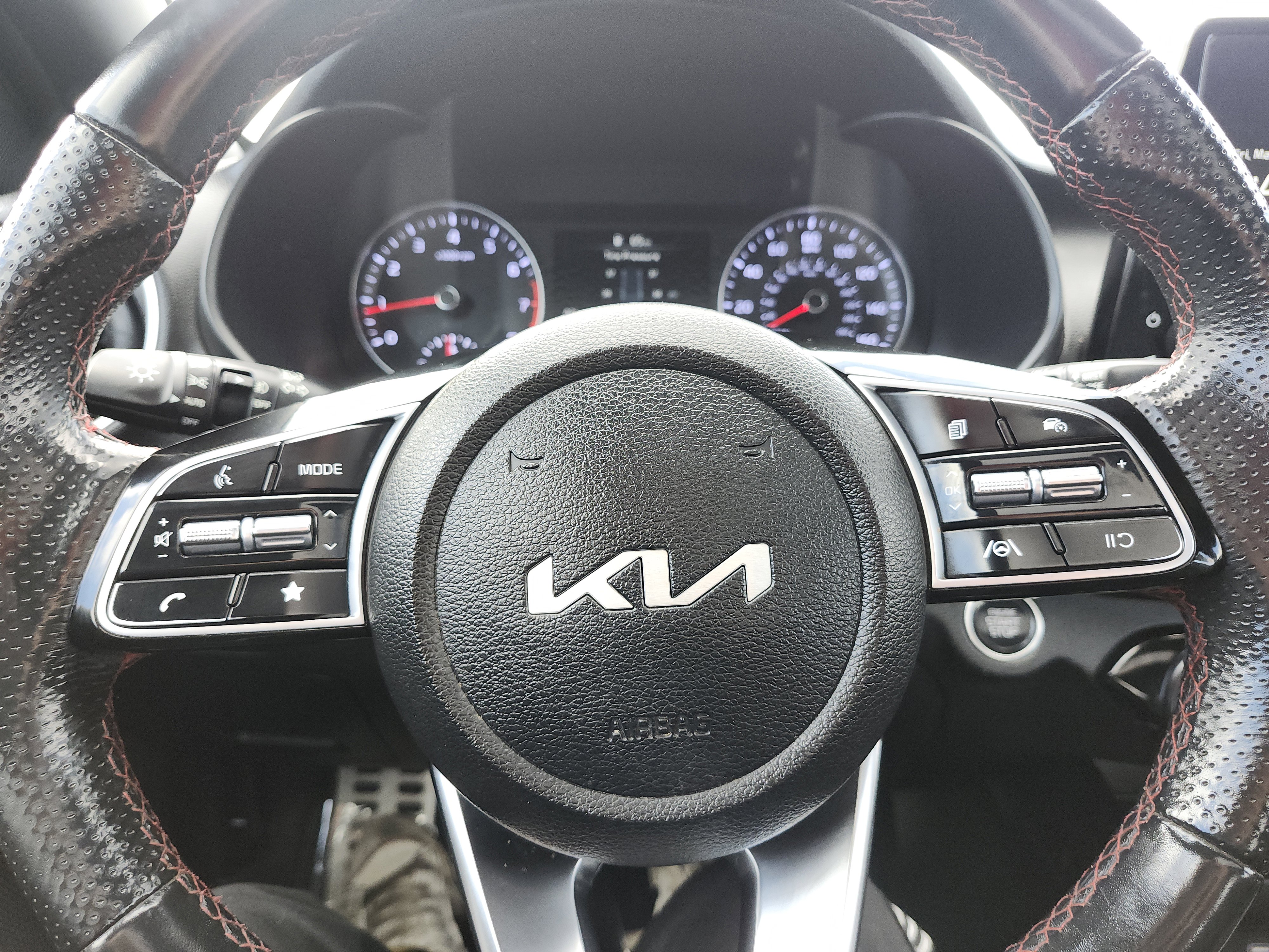 Used 2023 Kia Forte GT image 30