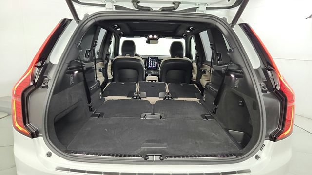 Certified 2026 Volvo XC90 B6 Plus w/ Protection Package Premier AWD/4WD image 43