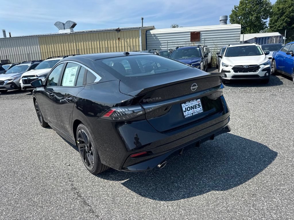 New 2026 Nissan Sentra SR w/ Floor Mat Package FWD image 7
