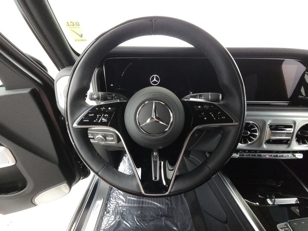 Certified 2025 Mercedes-Benz G 580 w/ Manufactur Interior Package image 12