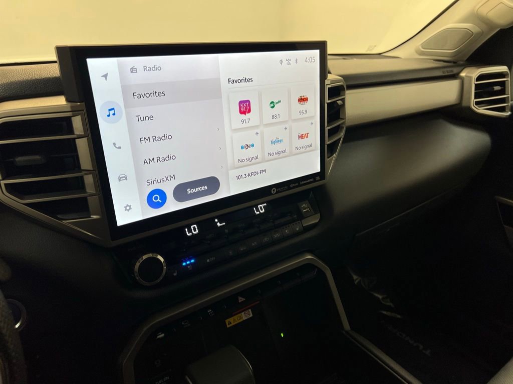 Used 2024 Toyota Tundra Limited image 23