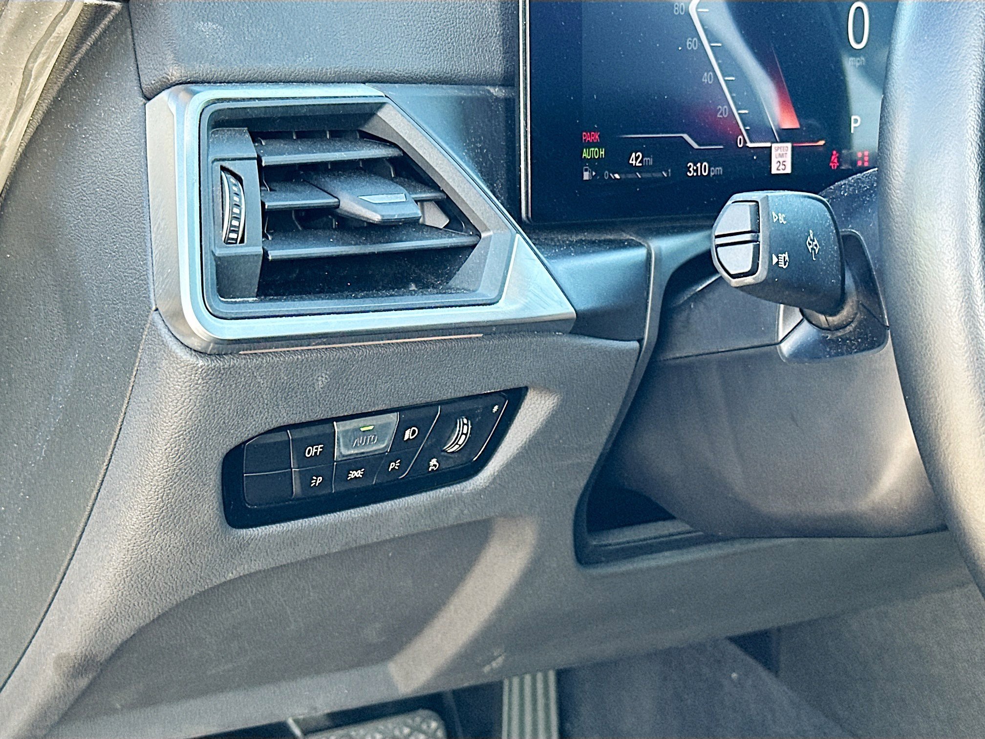 Used 2023 BMW 330i Sedan w/ Driving Assistance Package image 10