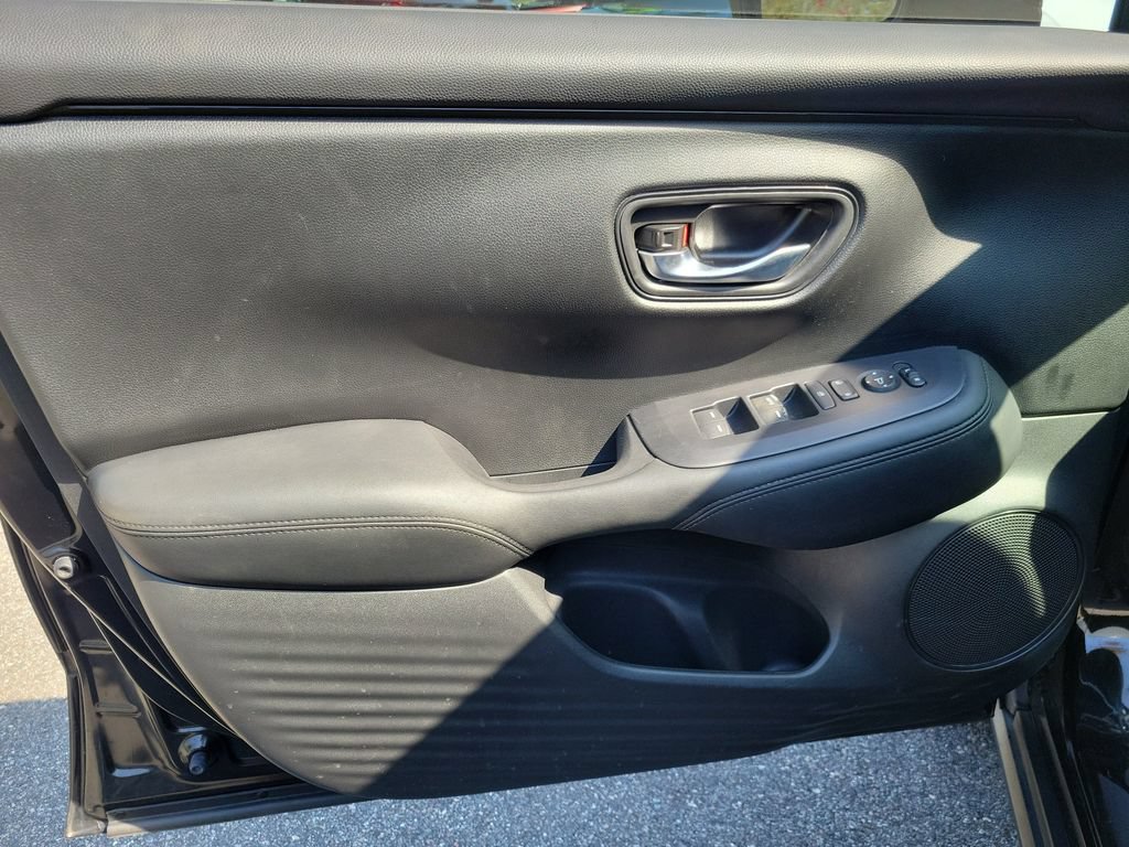 Used 2024 Honda HR-V LX image 17