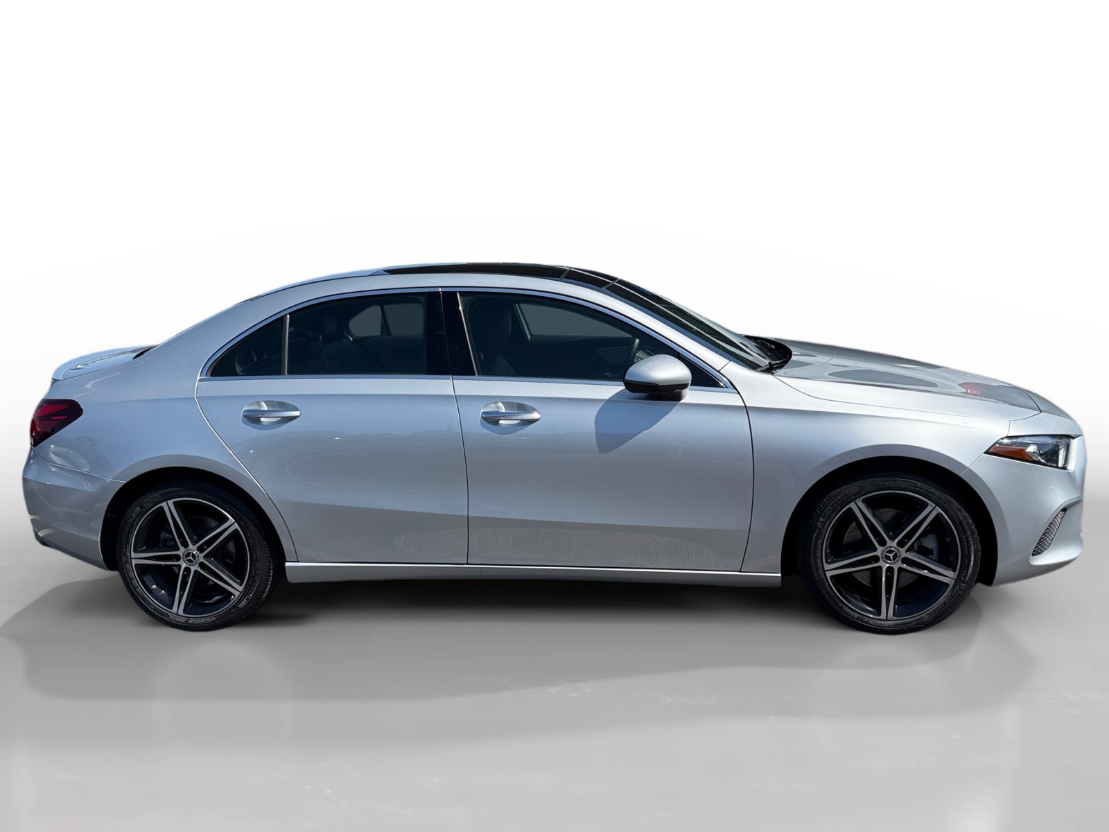 Used 2019 Mercedes-Benz A 220 4MATIC image 6