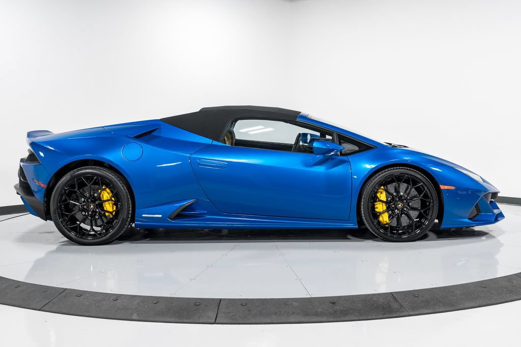 Used 2023 Lamborghini Huracan EVO AWD/4WD image 39