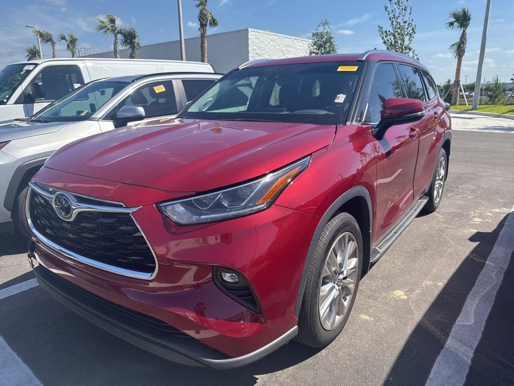 Used 2022 Toyota Highlander Limited video 1