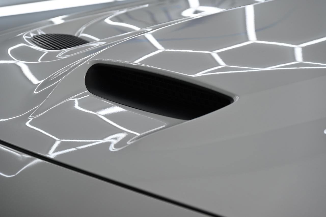 Used 2016 Dodge Challenger SRT Hellcat RWD image 9