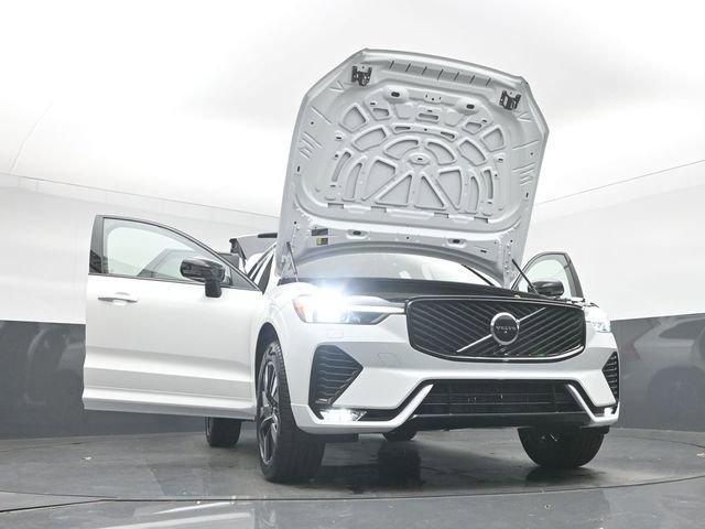 New 2026 Volvo XC60 B5 Core w/ Climate Package image 54