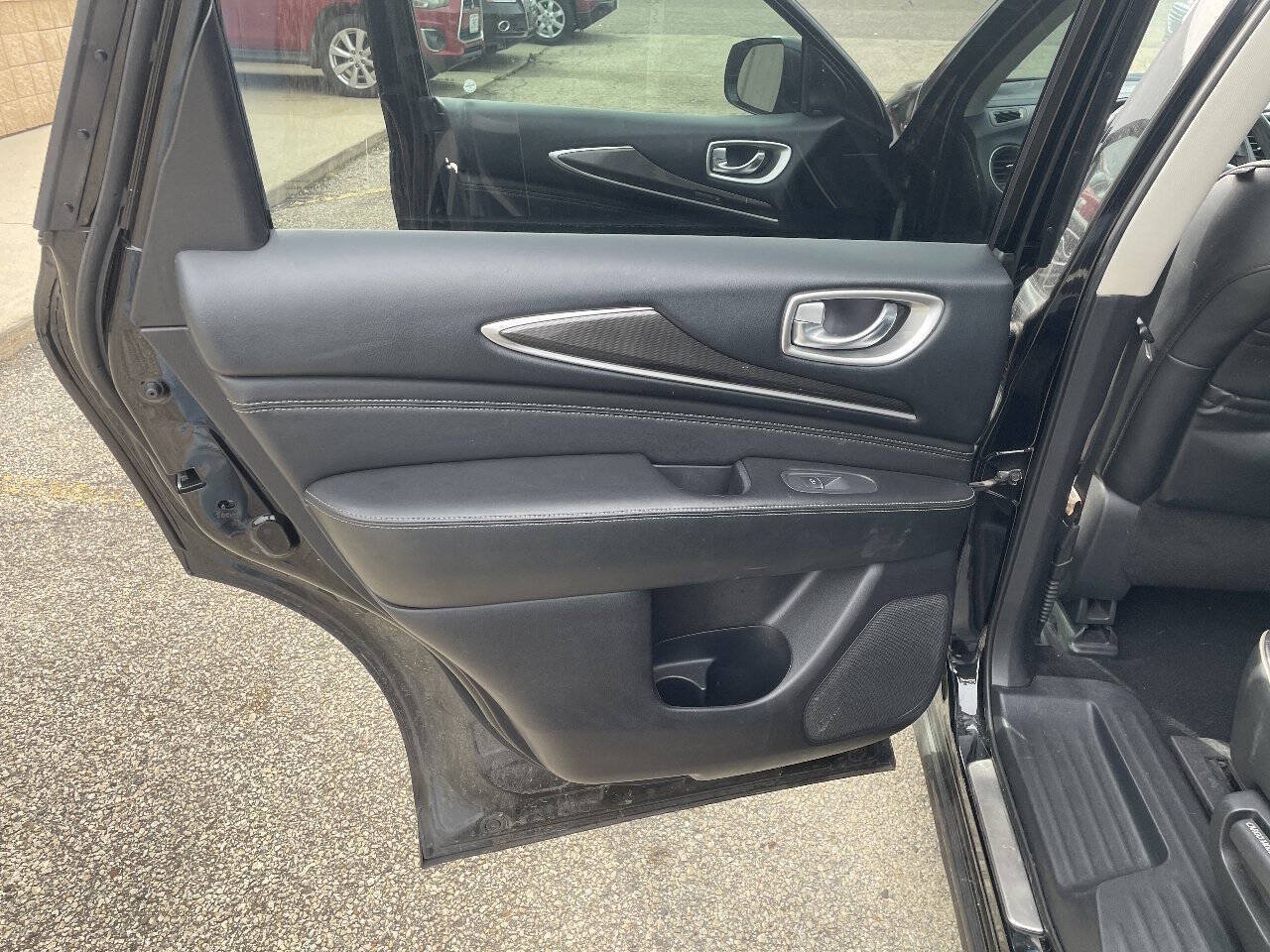 Used 2019 INFINITI QX60 Luxe w/ Essential Package AWD/4WD image 23