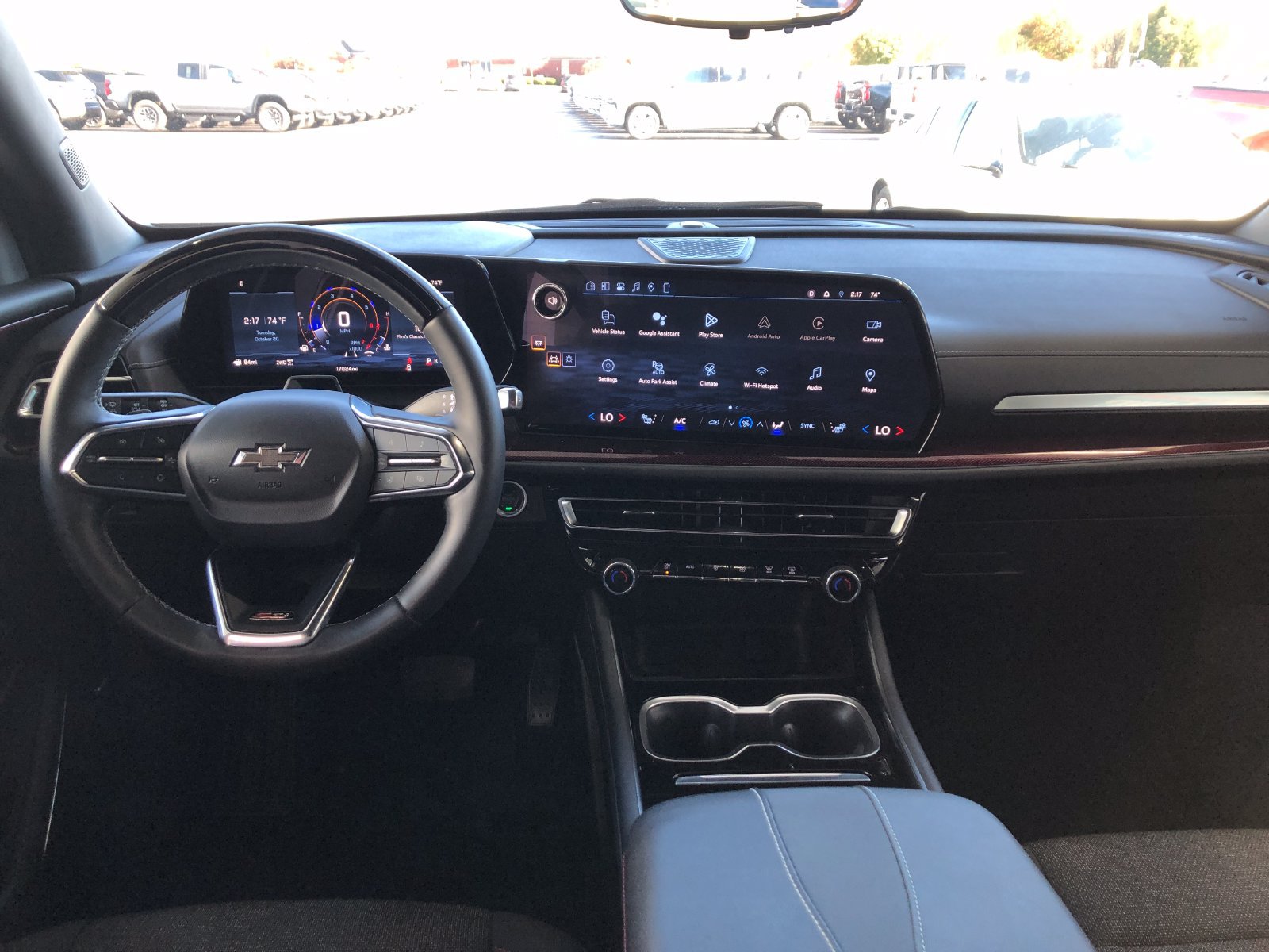 Used 2024 Chevrolet Traverse Z71 w/ Enhanced Driving Package AWD/4WD image 16