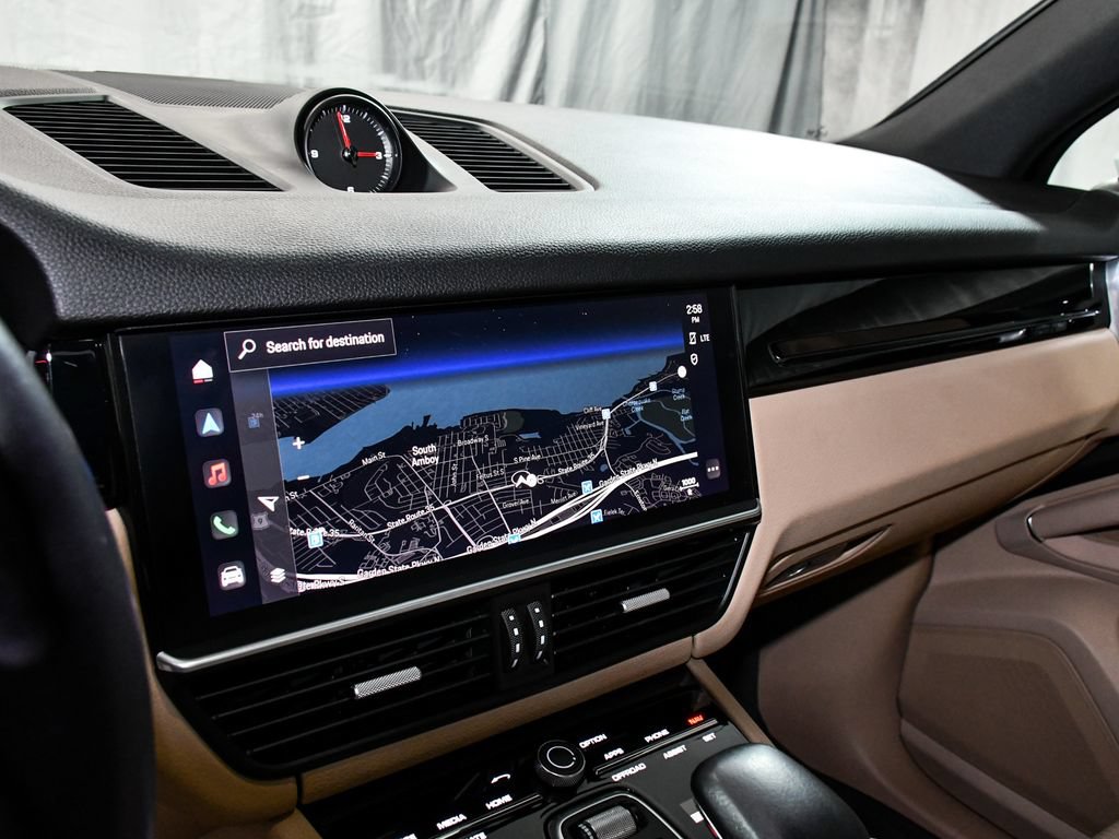 Used 2023 Porsche Cayenne AWD/4WD image 35