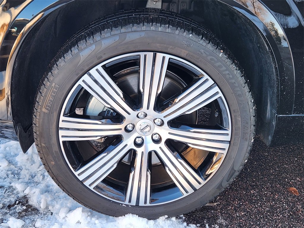 Used 2025 Volvo XC90 T8 Ultra w/ Protection Package Premier image 23