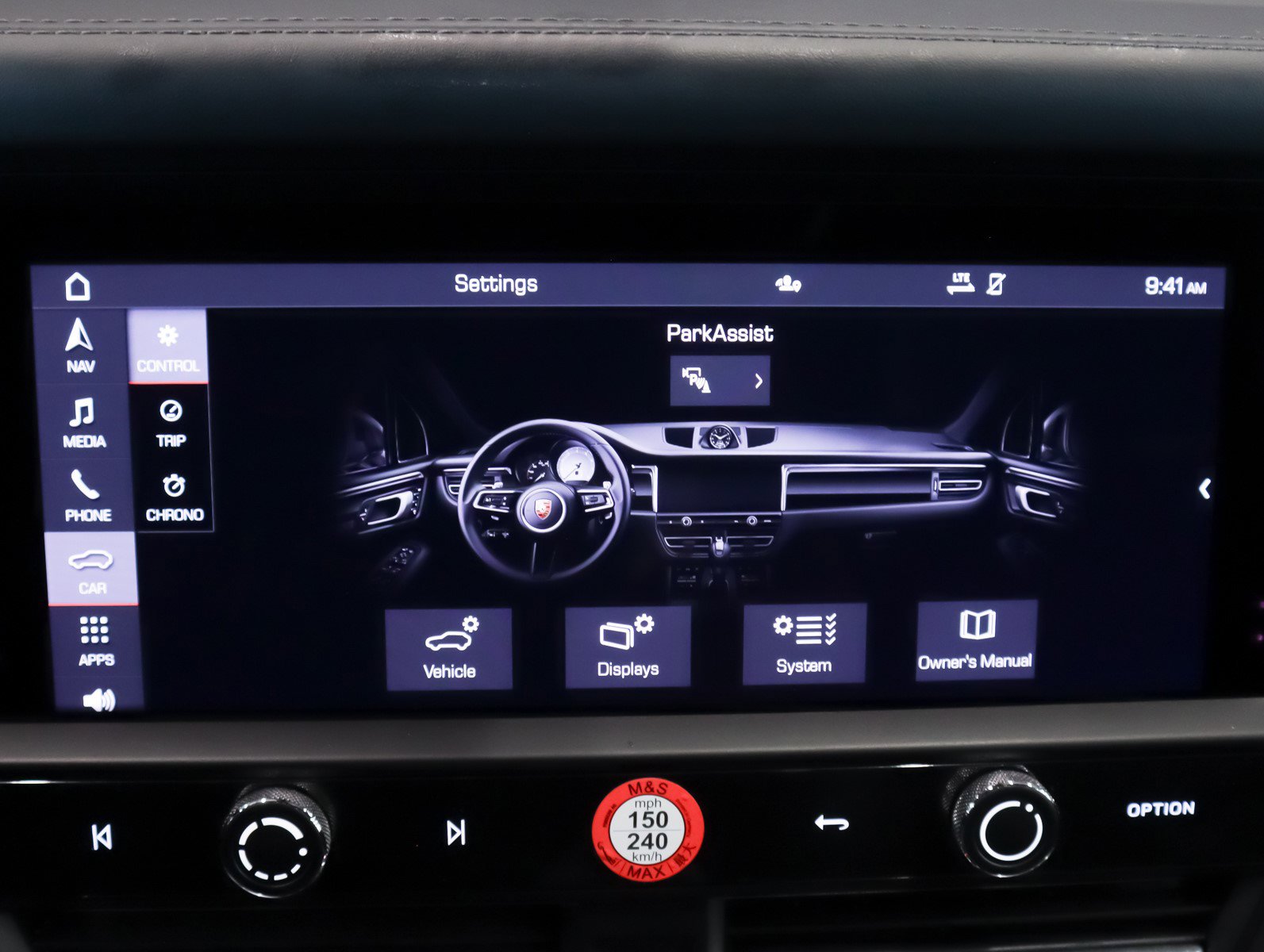 Certified 2024 Porsche Macan Turbo w/ Premium Plus Package image 21