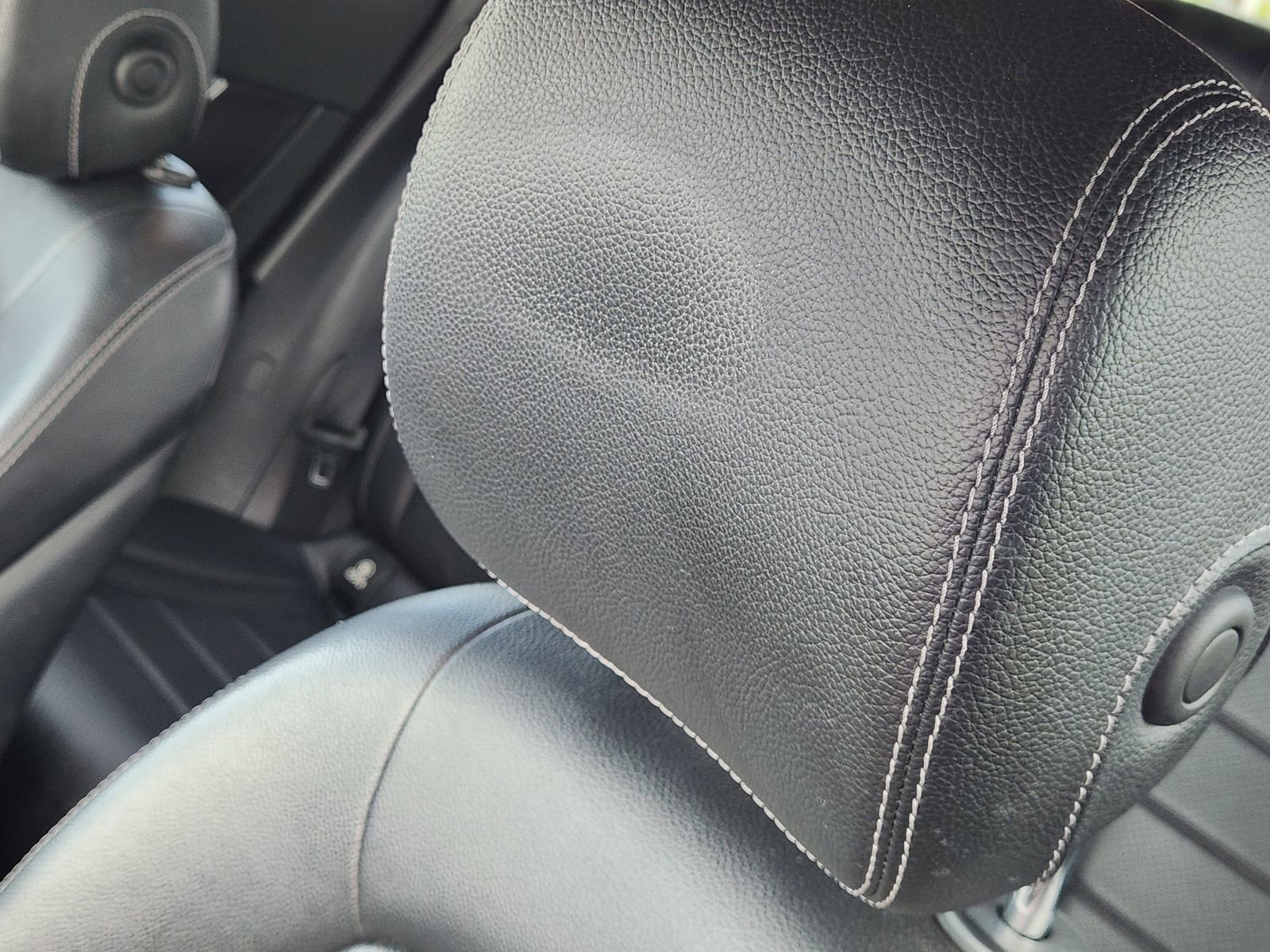 Used 2019 Mercedes-Benz GLC 300 4MATIC image 14