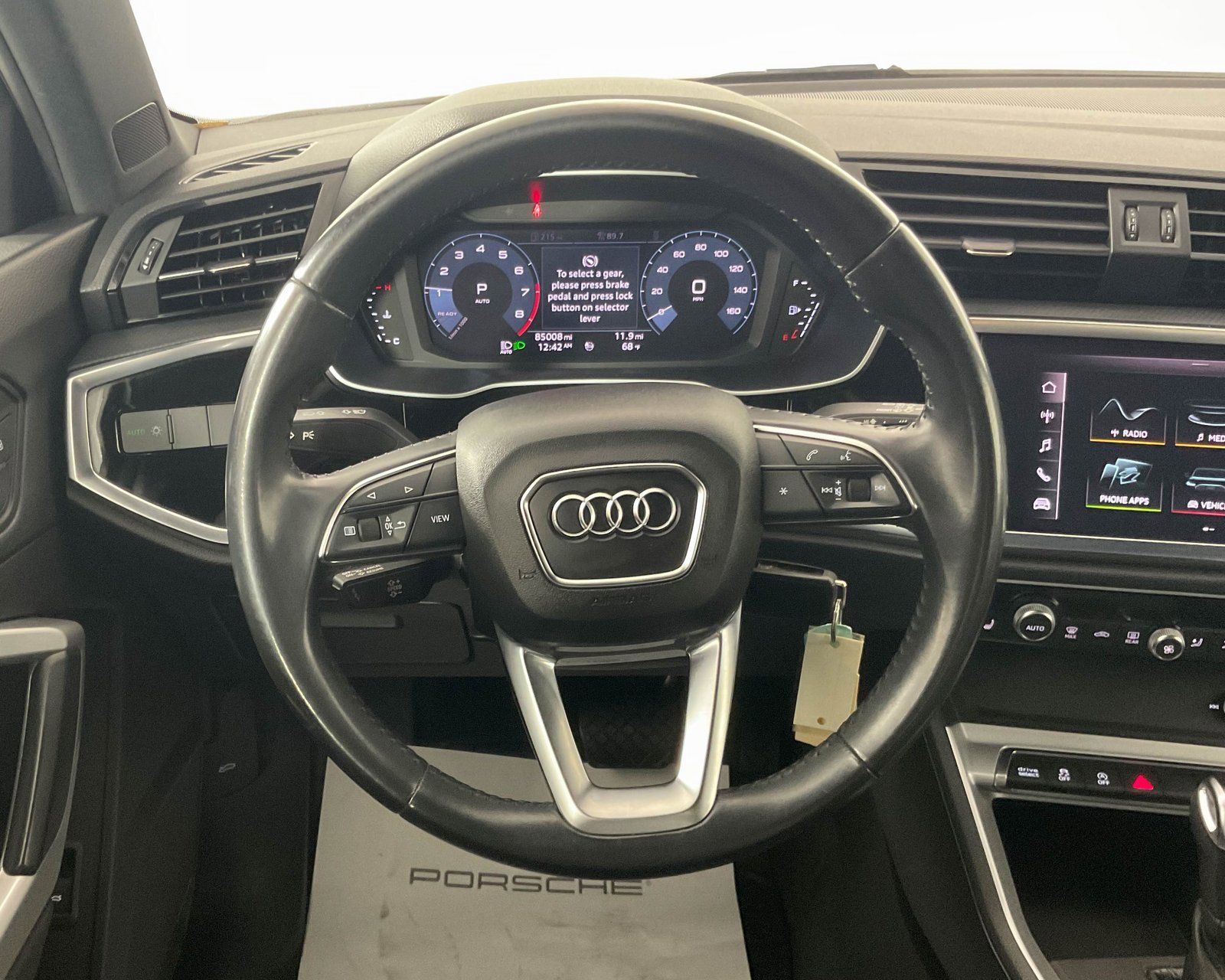 Used 2020 Audi Q3 2.0T Premium image 11