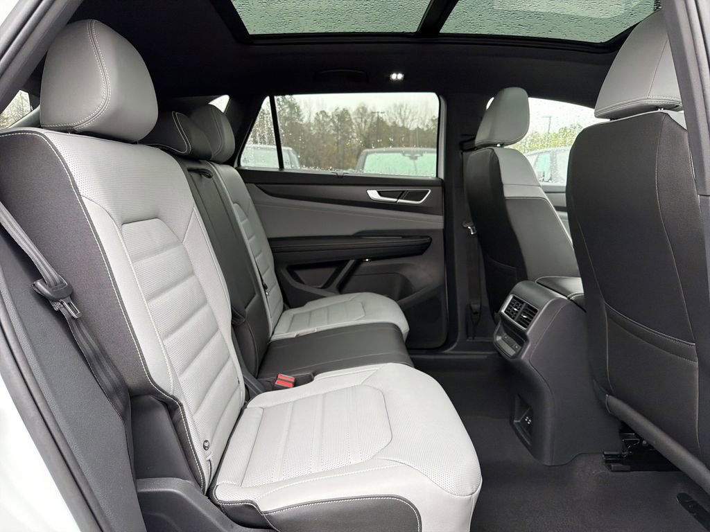 New 2026 Volkswagen Atlas Cross Sport SEL image 17