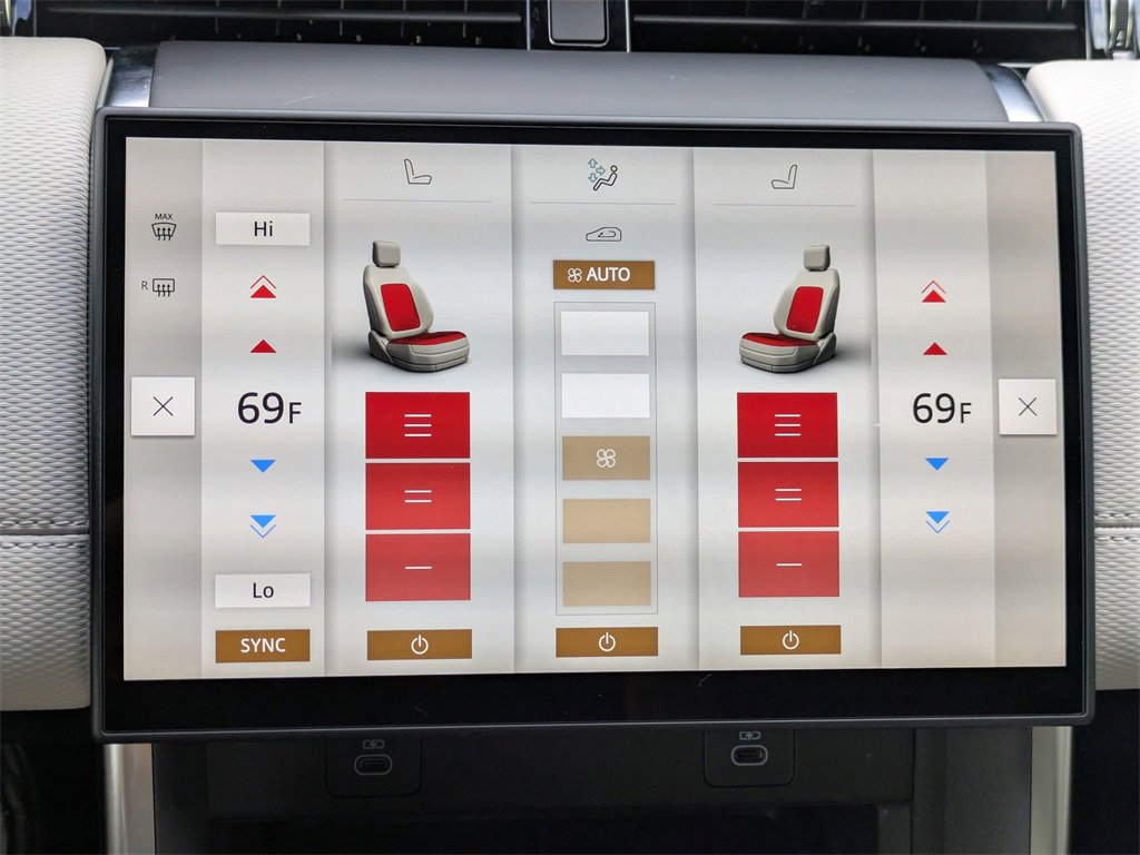 New 2025 Land Rover Discovery Sport Dynamic SE image 25