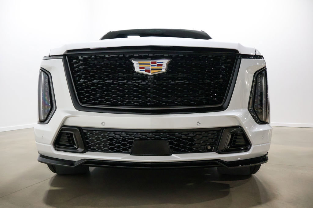 Used 2025 Cadillac Escalade V w/ LPO, Floor Liner Package image 10