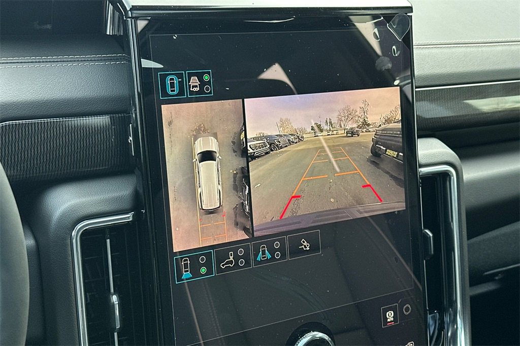 New 2026 GMC Yukon XL Elevation w/ Elevation Premium Package image 19