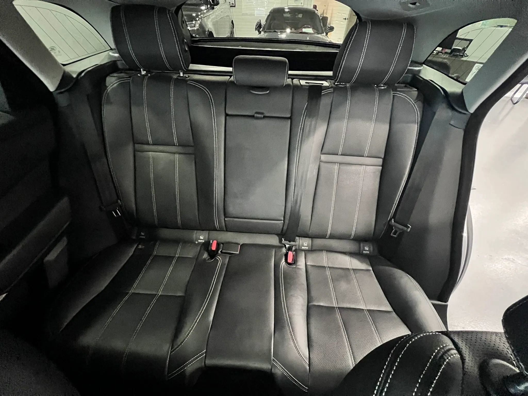 Used 2018 Land Rover Range Rover Velar S AWD/4WD image 51