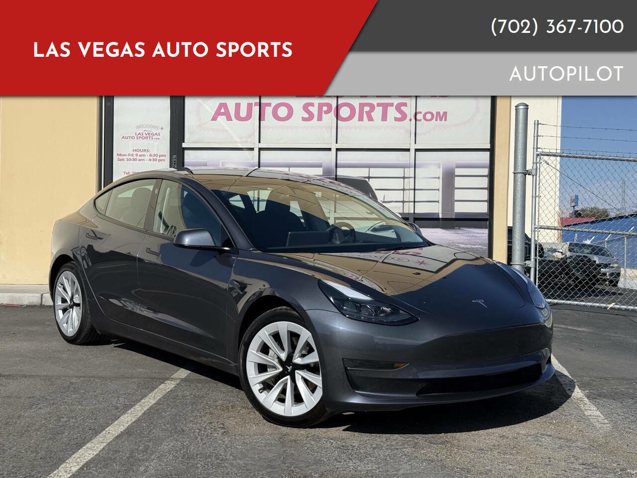 Used 2023 Tesla Model 3 Standard Range image 1