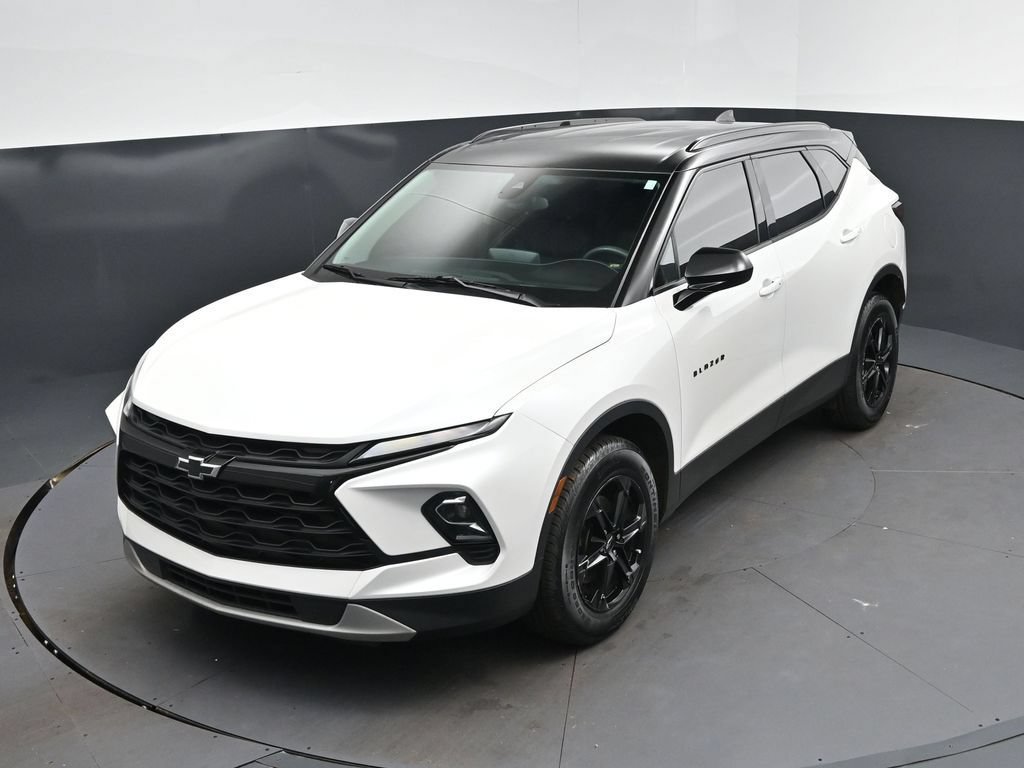 Used 2023 Chevrolet Blazer LT w/ Midnight/Sport Edition FWD image 30