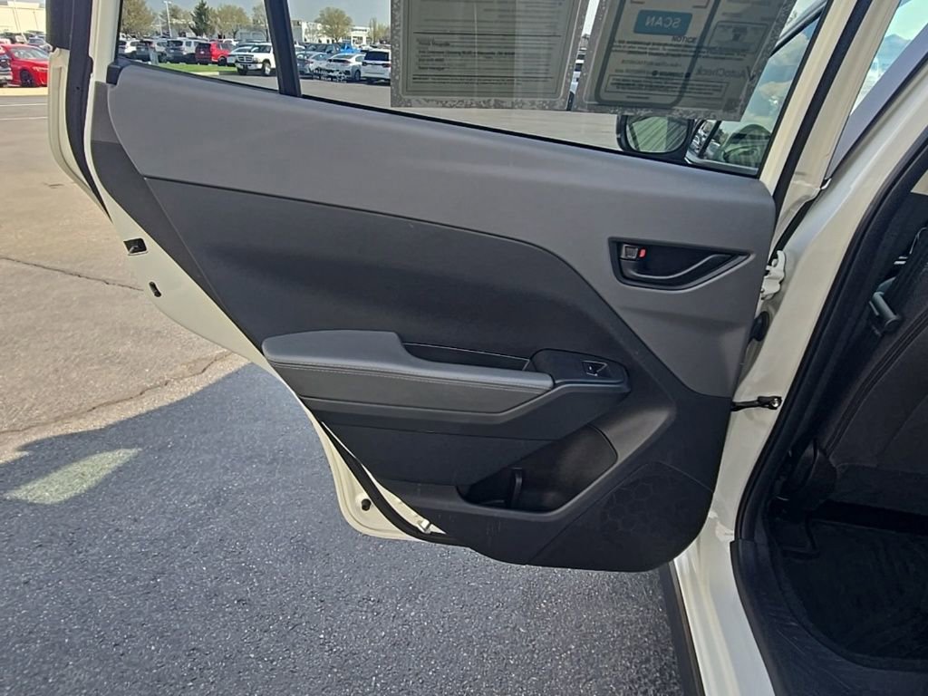 Used 2025 Subaru Crosstrek 2.0i Premium image 26