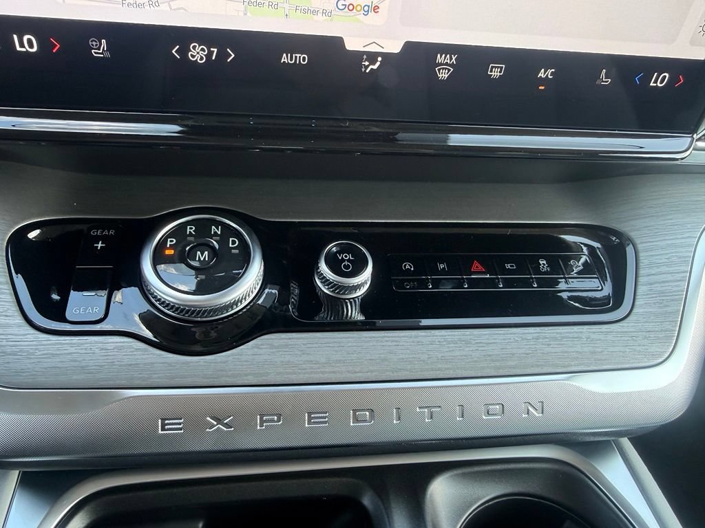 New 2027 Ford Expedition Platinum w/ Platinum Ultimate Package AWD/4WD image 28