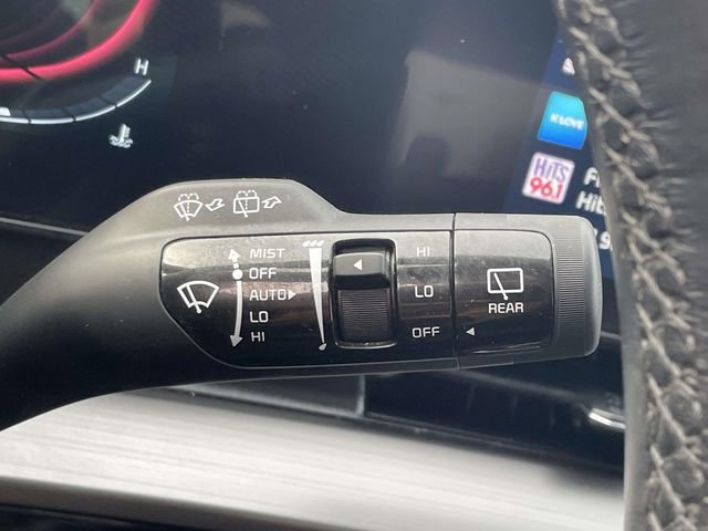 Used 2025 Kia Sportage EX w/ Premium Package image 24