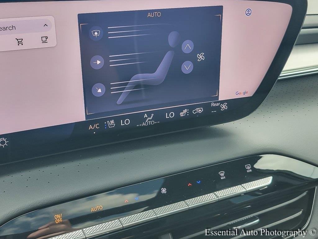 Used 2025 Buick Enclave Avenir w/ Super Cruise Package image 18